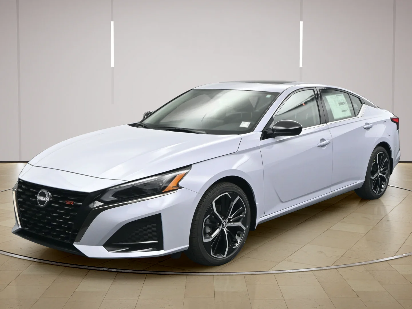Certified Used 2025 Gray Sky Pearl Nissan SR image 3