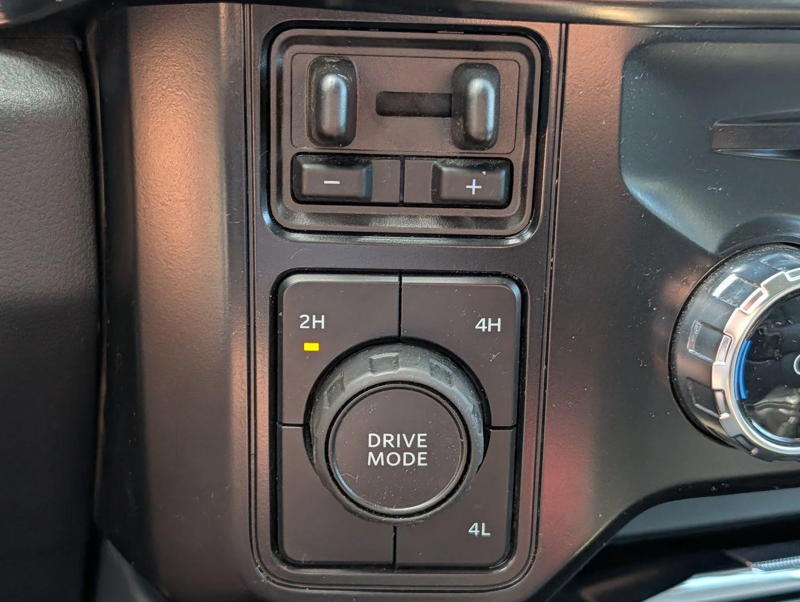 Used 2026 Oxford White Ford Lariat image 19
