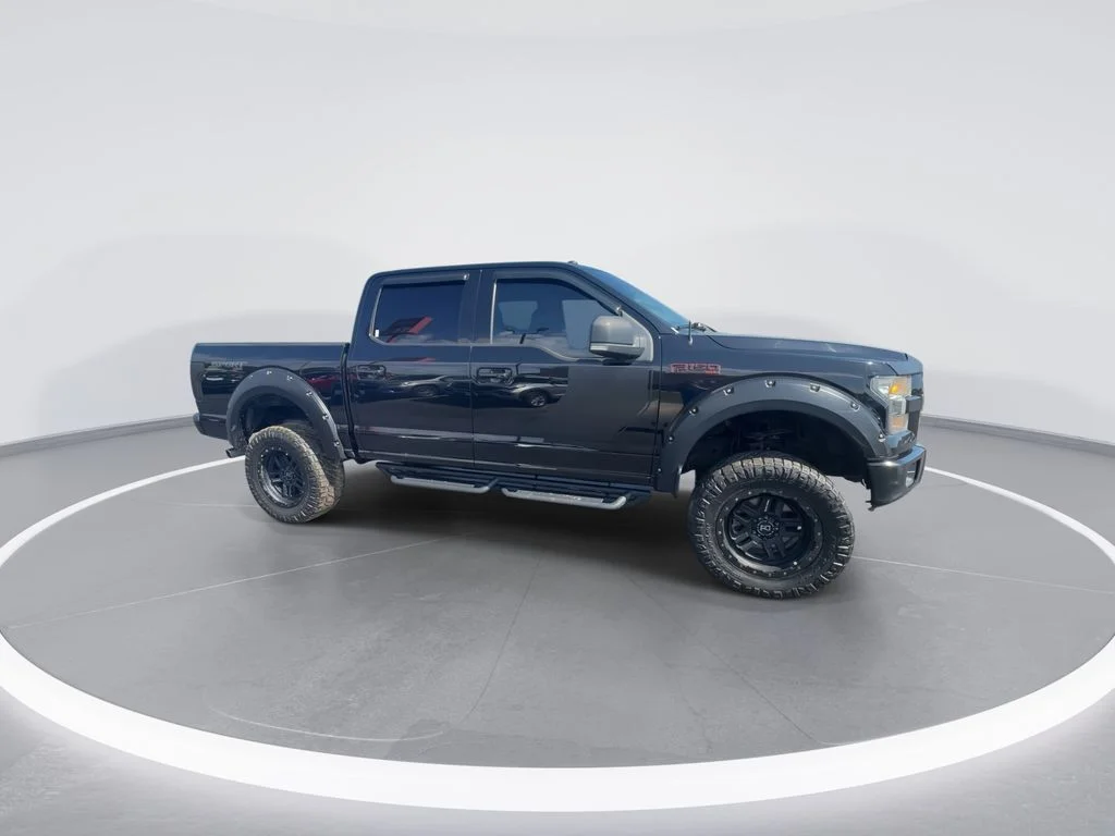 Used 2017 Black Ford XLT image 2