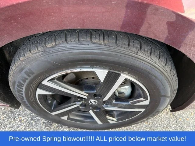 Used 2025 Red Nissan SV image 11