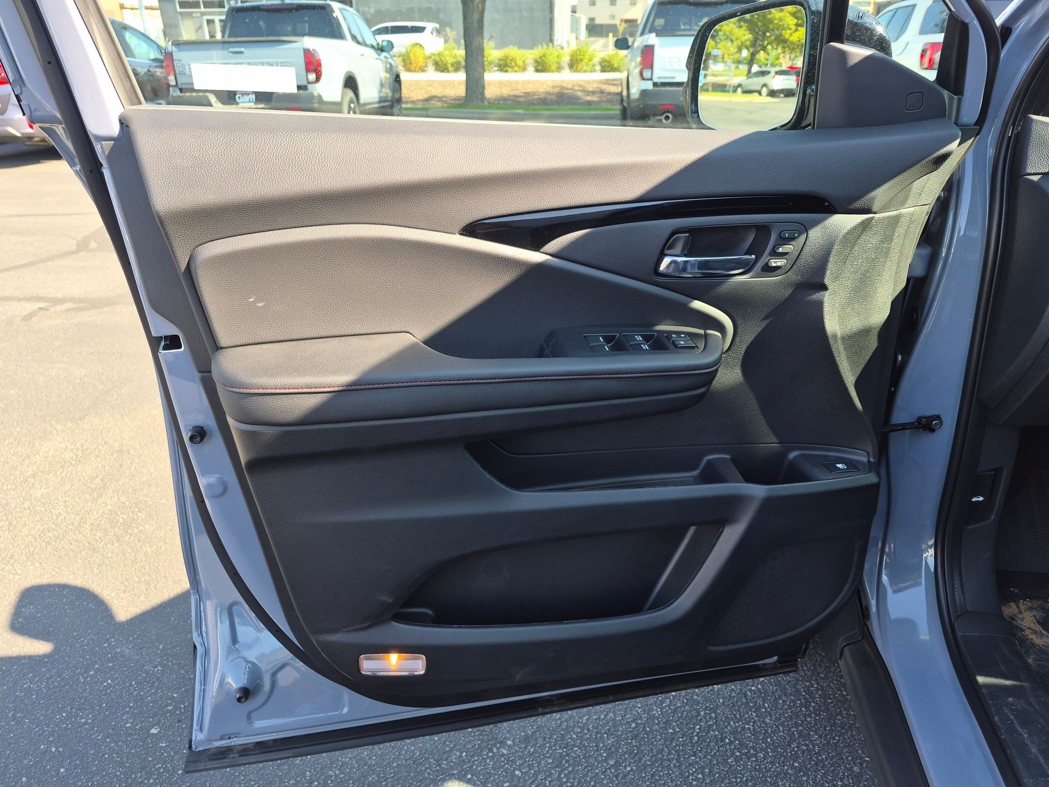 New 2026 Sonic Gray Pearl Honda Black Edition image 10