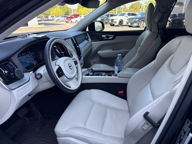 Used 2025 Black Volvo T8 Plus image 7