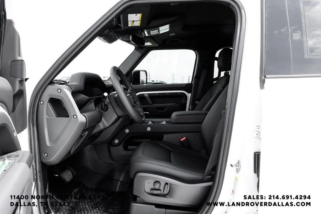 New 2026 Fuji White Land Rover S image 38