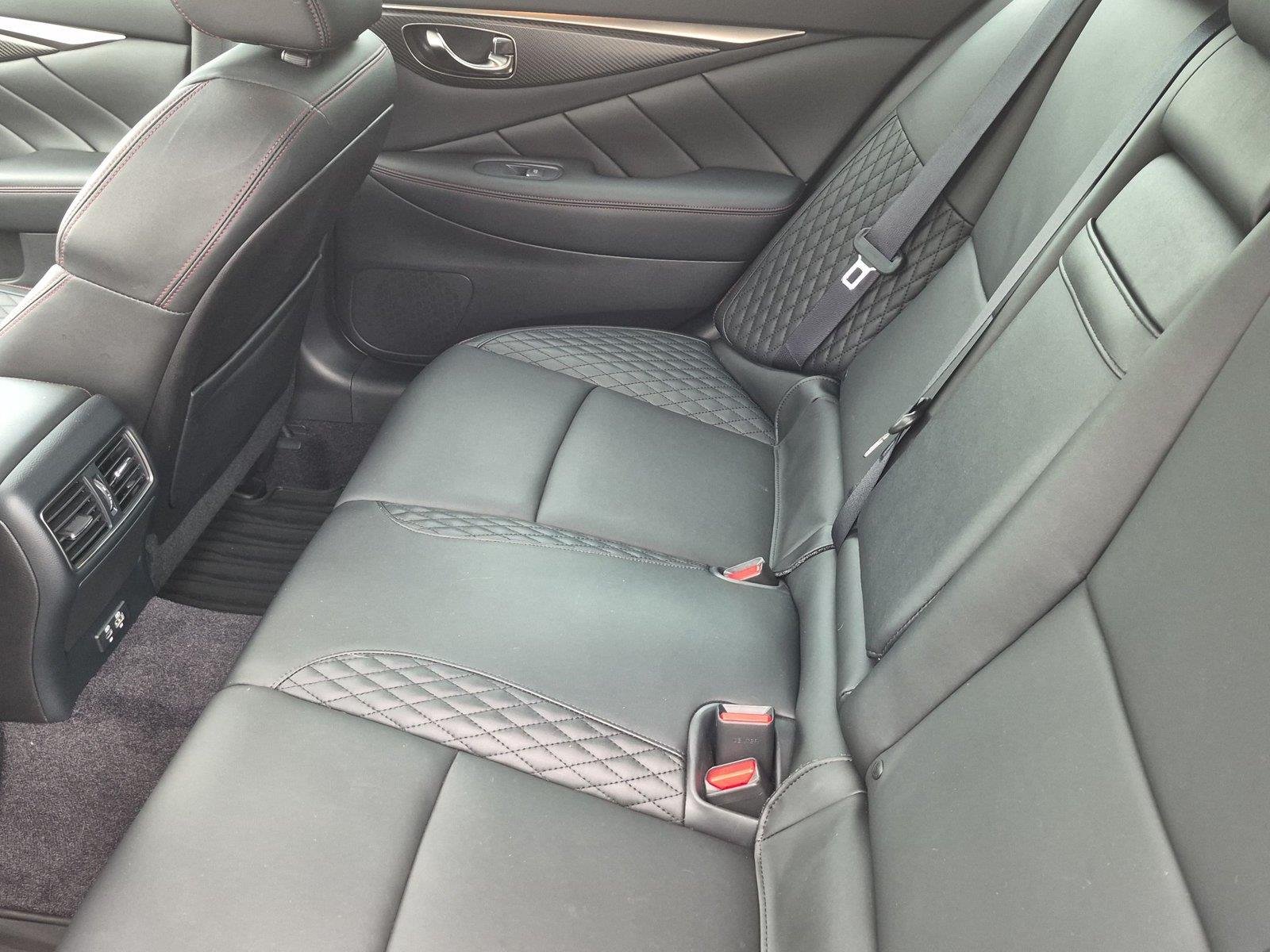 Used 2023 Midnight Black INFINITI RED SPORT 400 image 33
