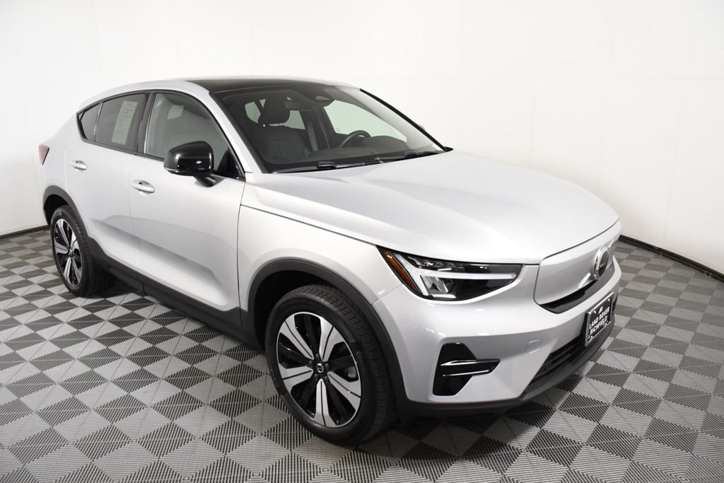 Used 2023 Silver Dawn Metallic Volvo Twin Core image 9