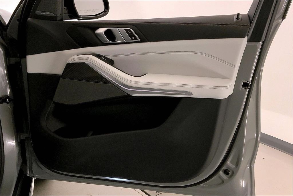 2025 BMW X5 40i - Photo 25