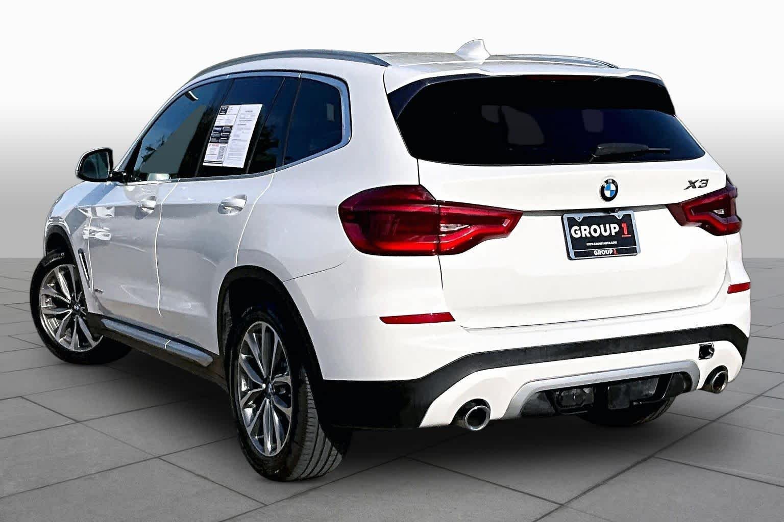 Used 2018 Alpine White BMW xDrive30i image 11