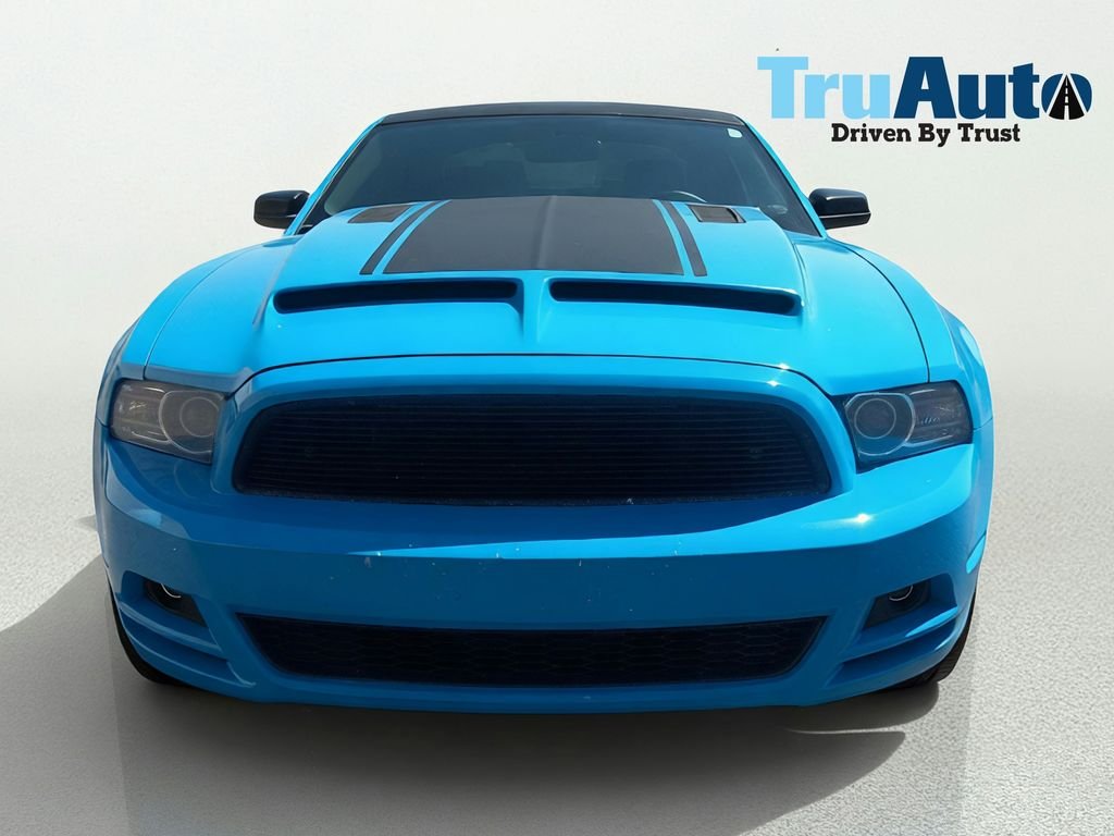 Used 2014 Blue Ford V6 image 2