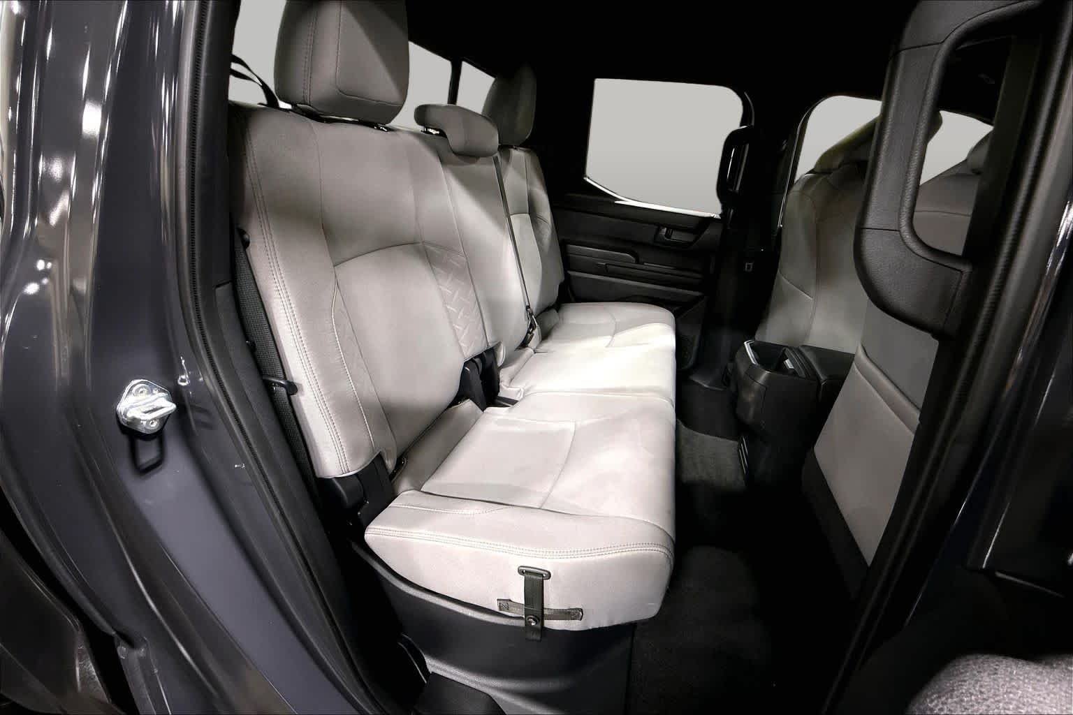 Used 2025 Underground Toyota SR5 image 19
