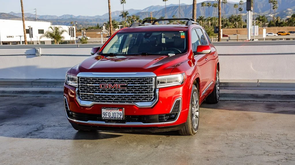 Used 2023 Red GMC Denali image 4