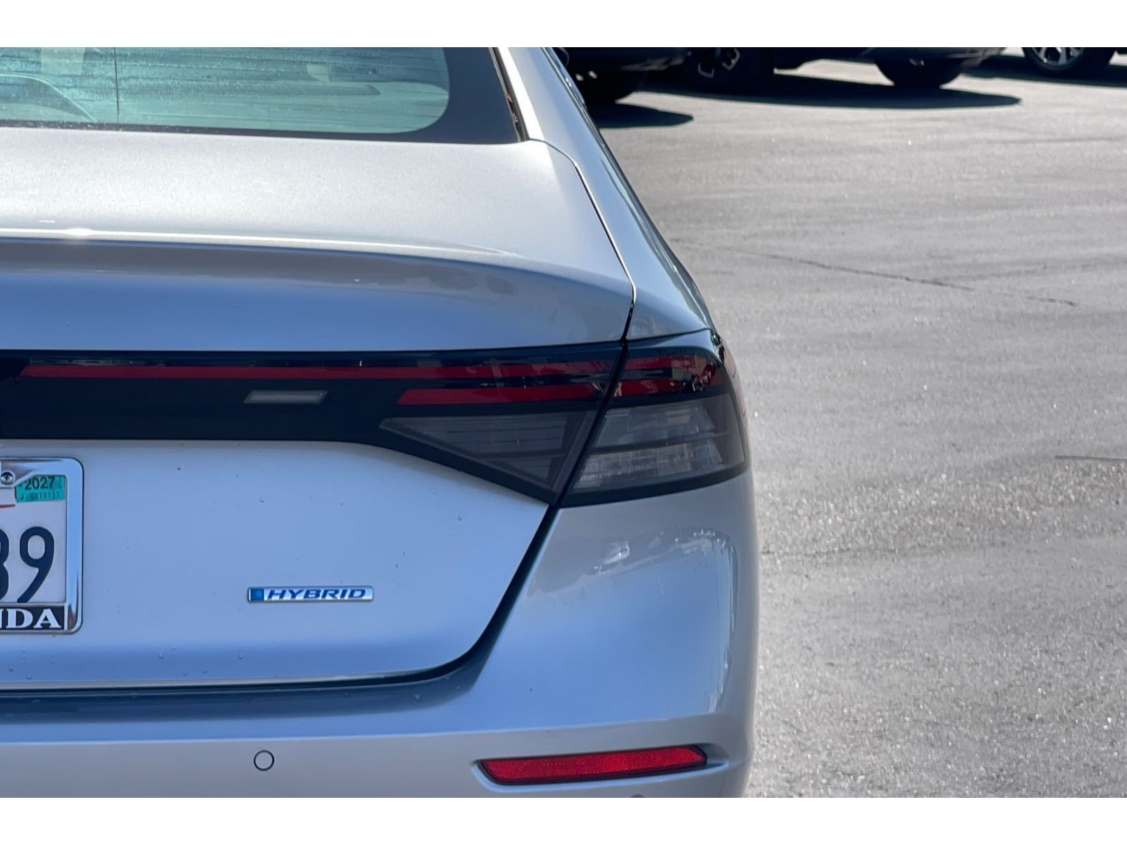 Used 2025 Solar Silver Metallic Honda EX-L image 16