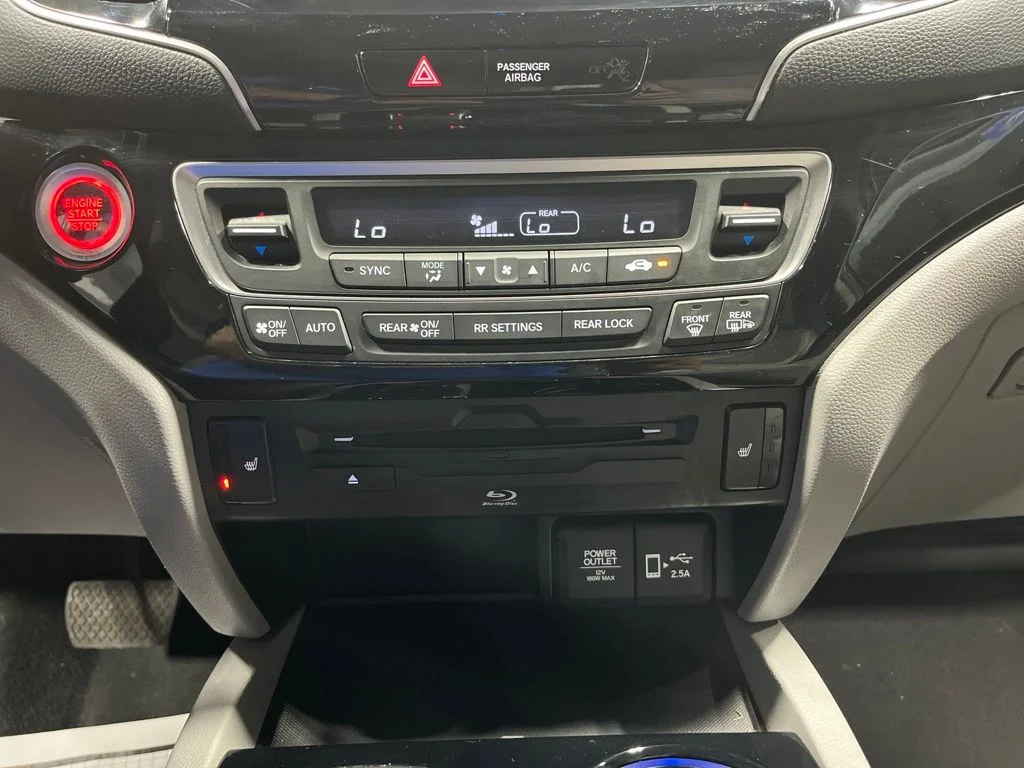 2021 Honda Pilot Touring - Photo 26