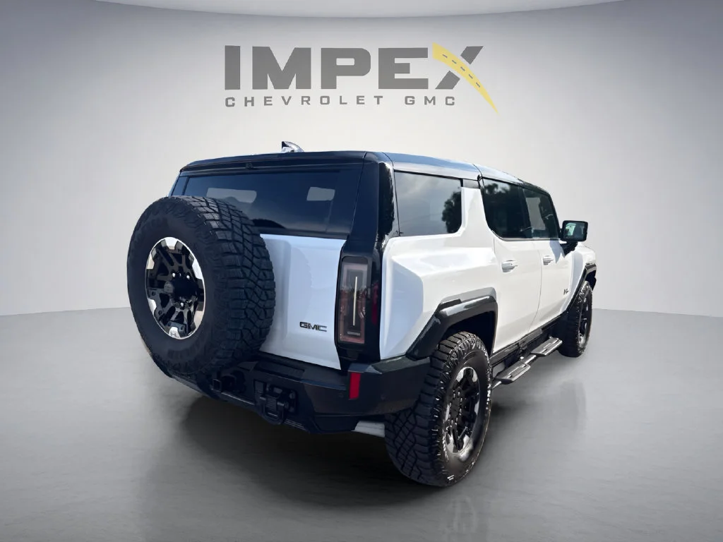 Used 2024 Interstellar White GMC 2X image 5