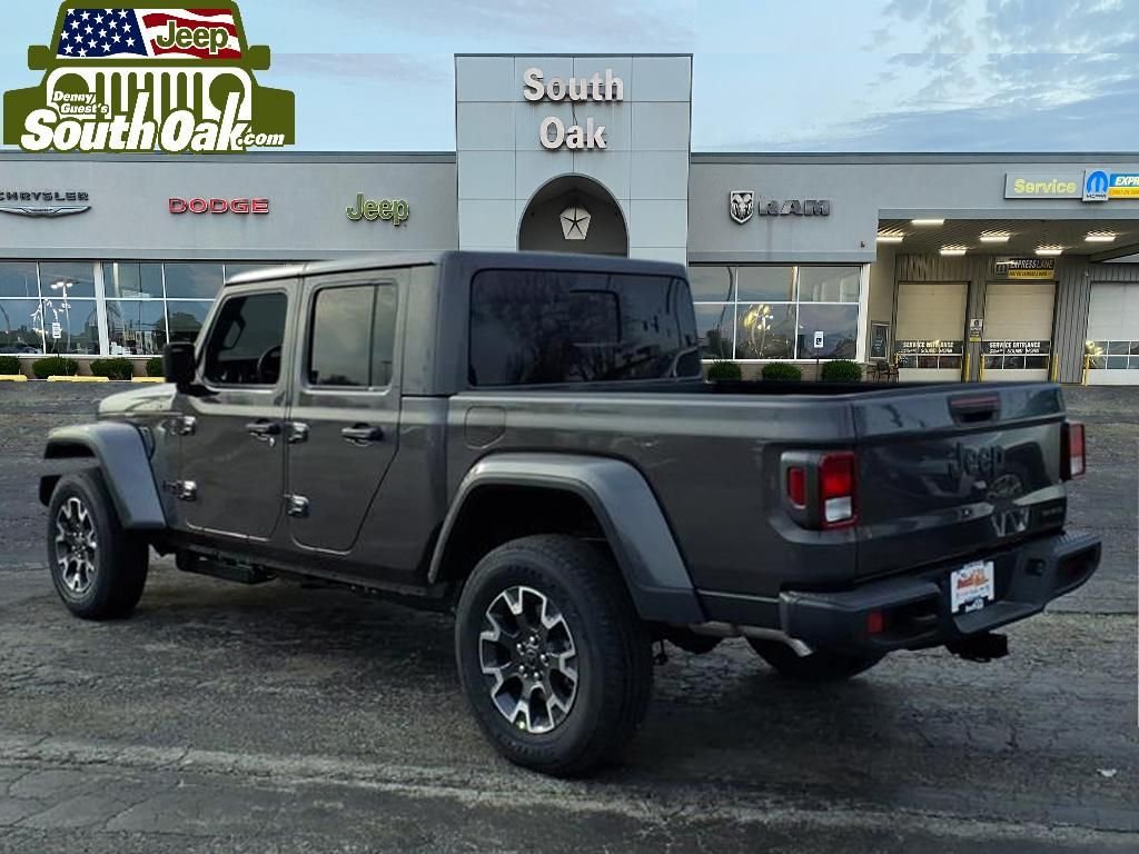 New 2026 Granite Crystal Metallic Clear-Coat Exterior Paint Jeep Sahara image 3