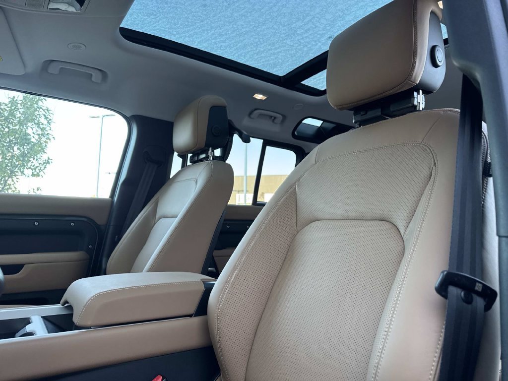 New 2026 Woolstone Green LAND ROVER S image 21