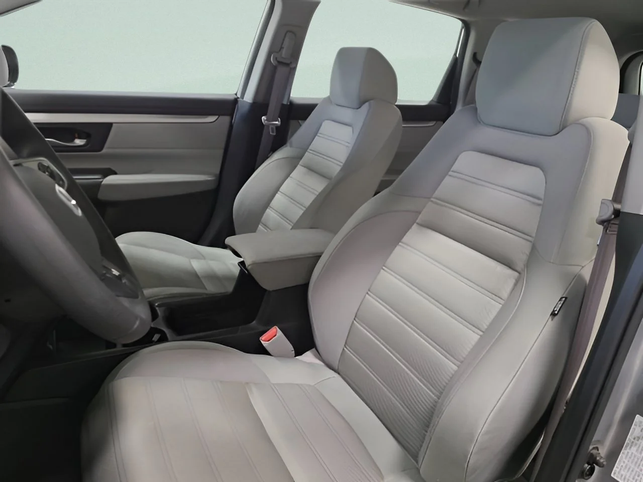 Certified Used 2020 Lunar Silver Metallic Honda LX image 17