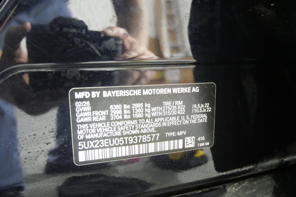 Certified Used 2026 Carbon Black Metallic BMW xDrive40i image 29