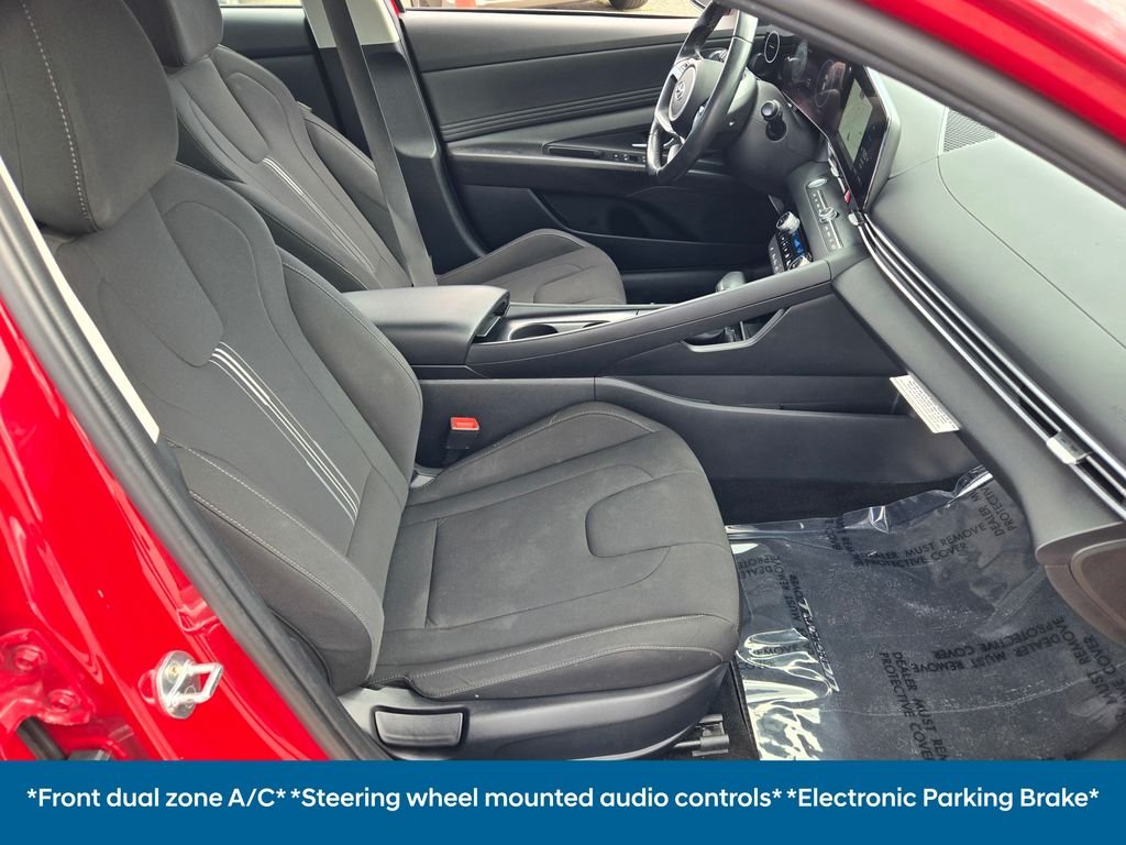 Used 2023 Red Hyundai SEL image 11