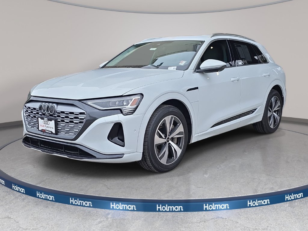 2024 Audi Q8 e-tron