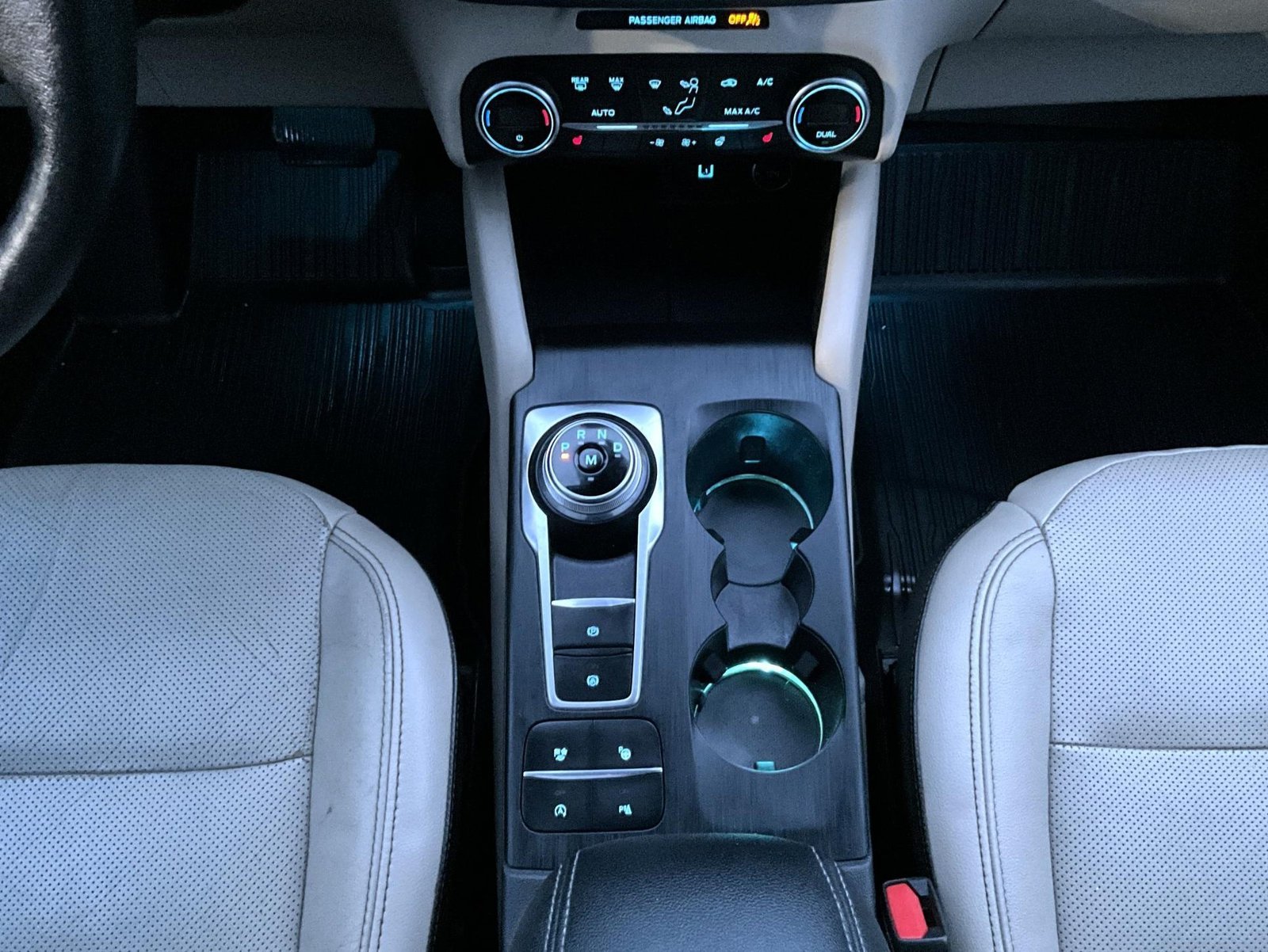 Used 2020 Blue Ford Titanium image 15