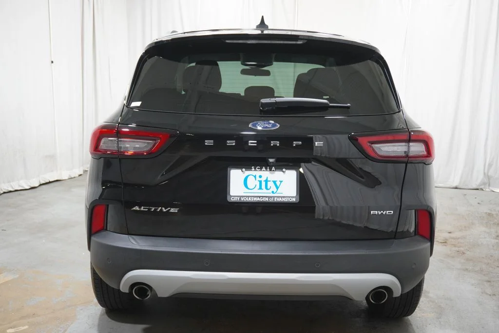 Used 2023 Black Ford Active image 6