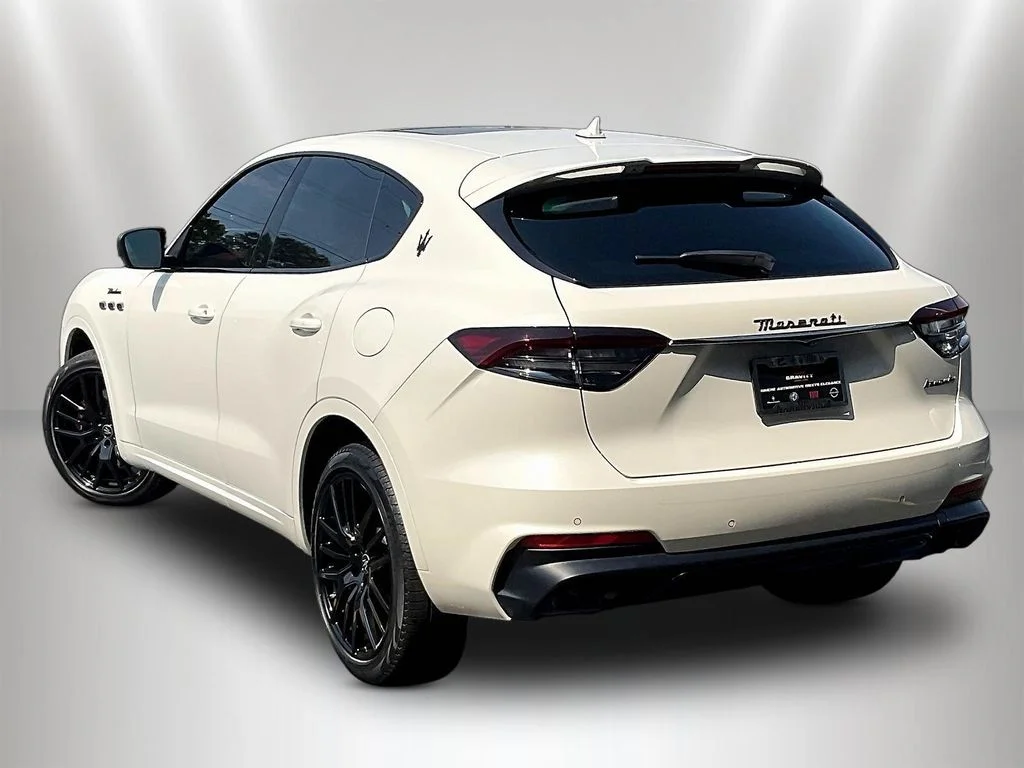 Used 2022 Bianco Maserati Modena image 4
