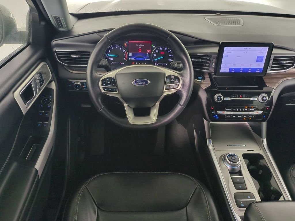 Used 2022 Black Ford Limited image 20