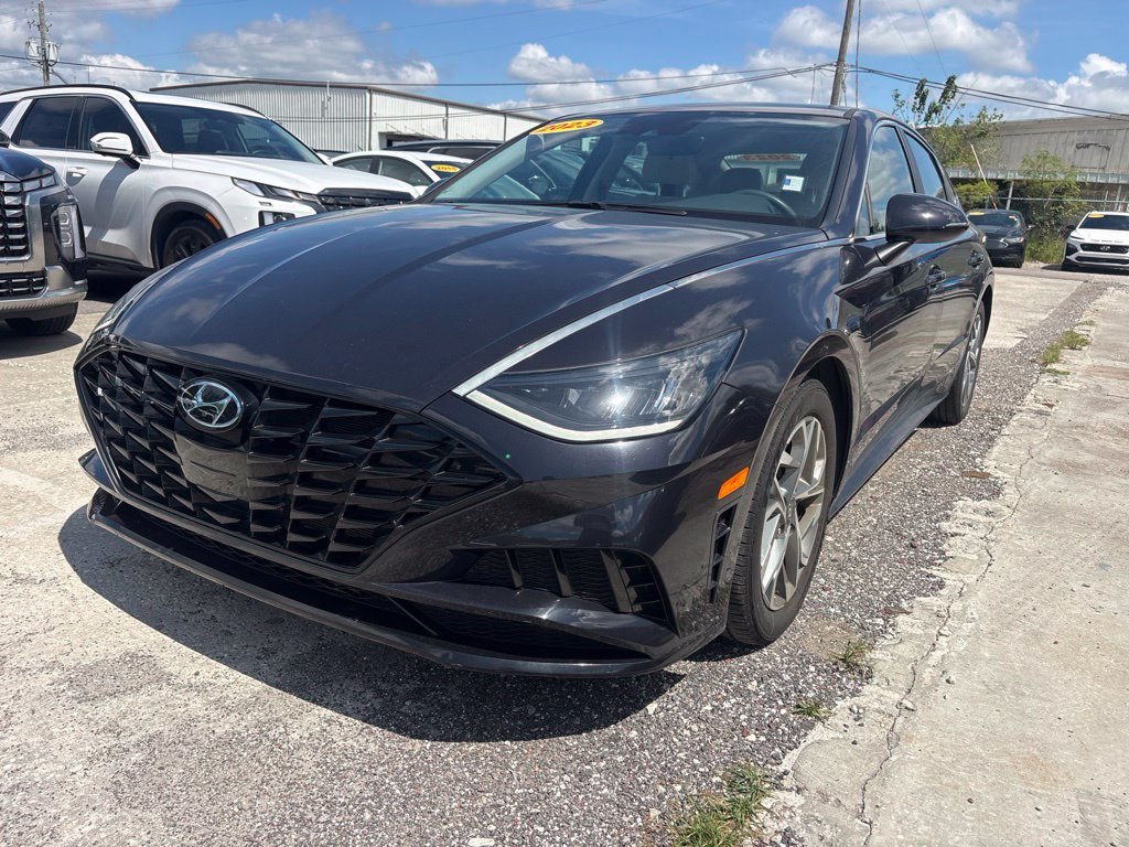 Used 2023 Blue Hyundai SEL image 5