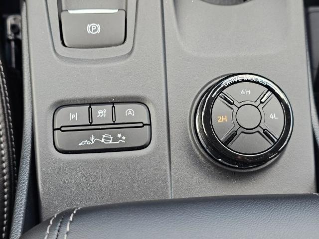 New 2026 Avalanche Ford Lariat® image 67