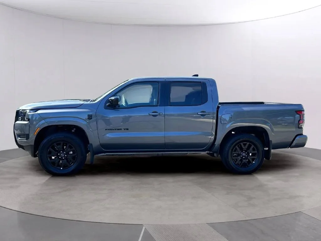 New 2027 Gun Metallic Nissan Crew Cab SV image 6
