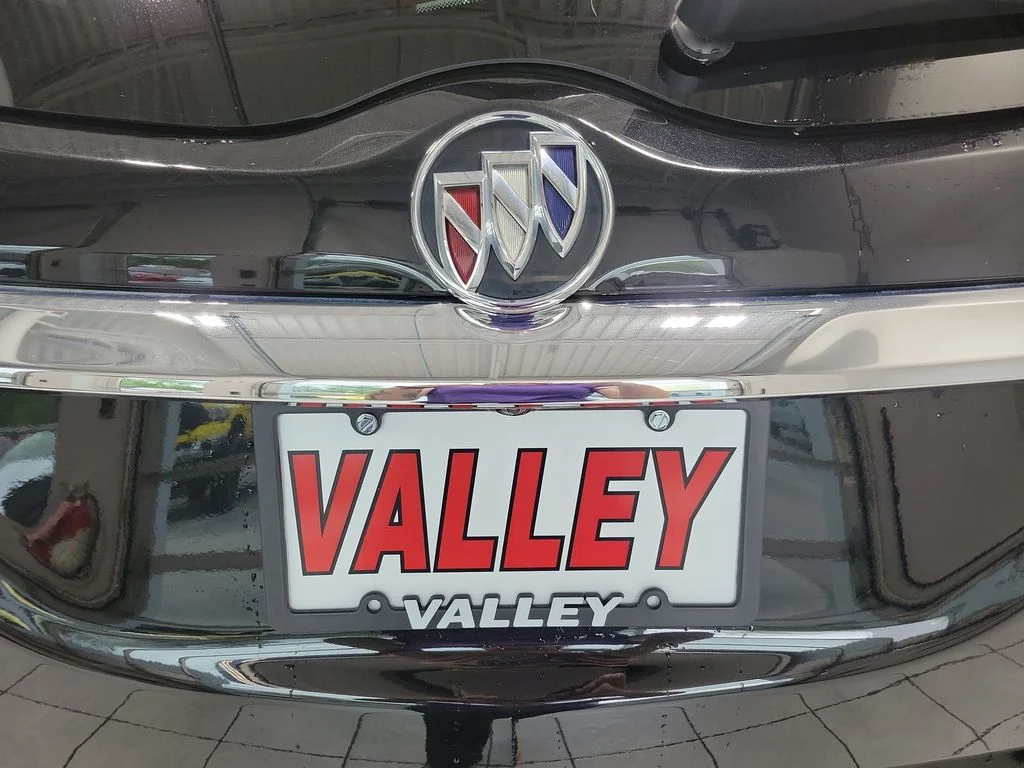 Used 2023 Black Buick Essence image 13