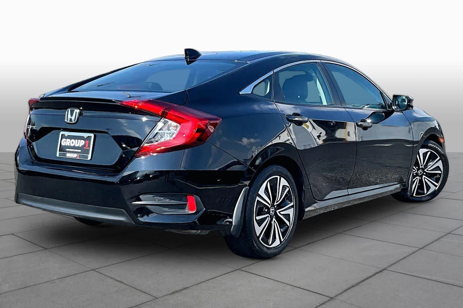 Used 2016 Crystal Black Pearl Honda EX-L image 12