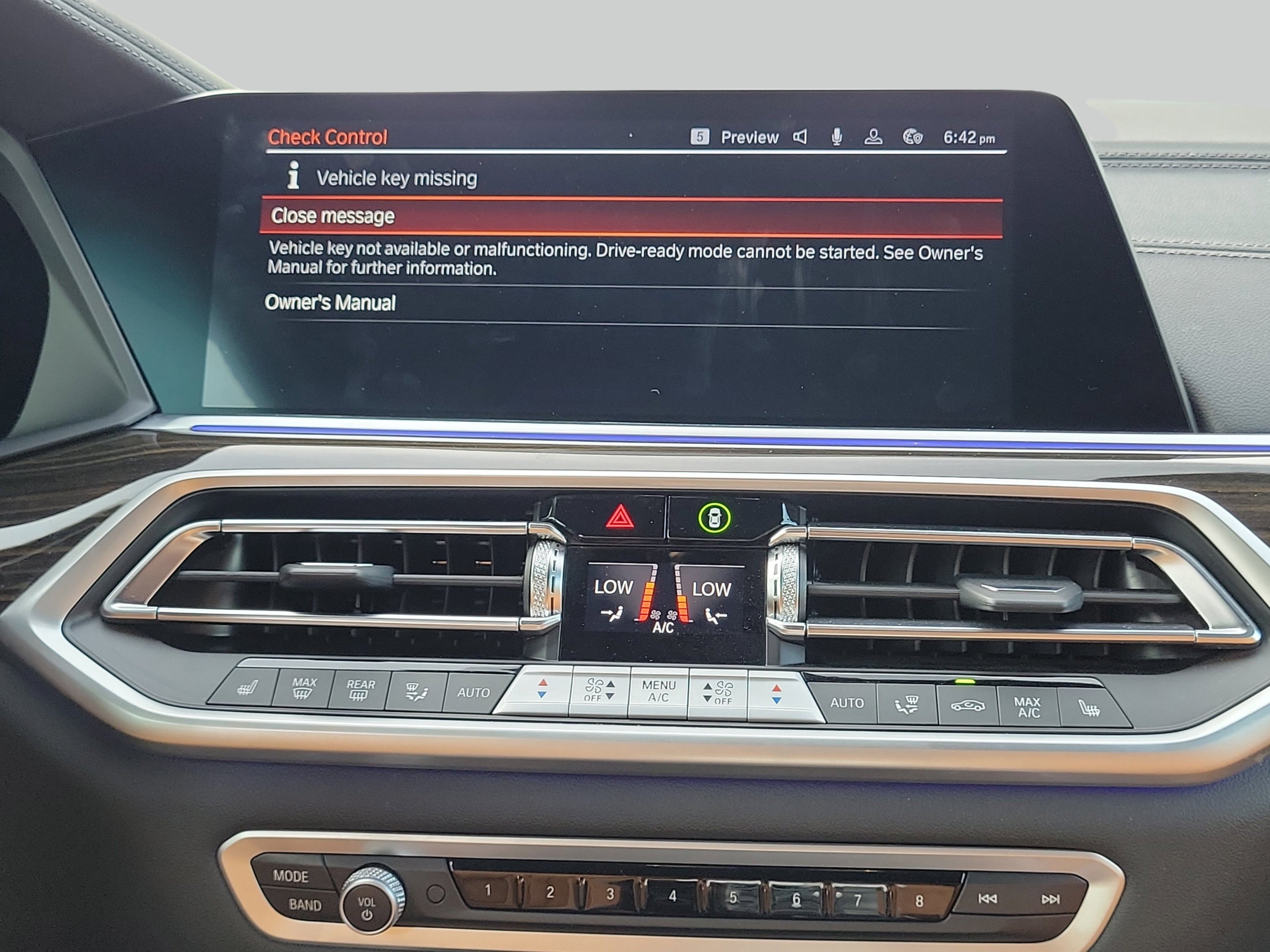 Used 2023 Phytonic Blue Metallic BMW xDrive40i image 18