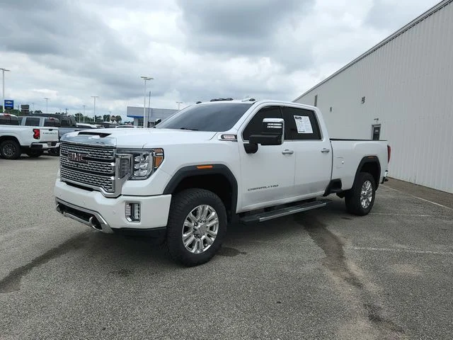 Used 2022 White GMC Denali image 3