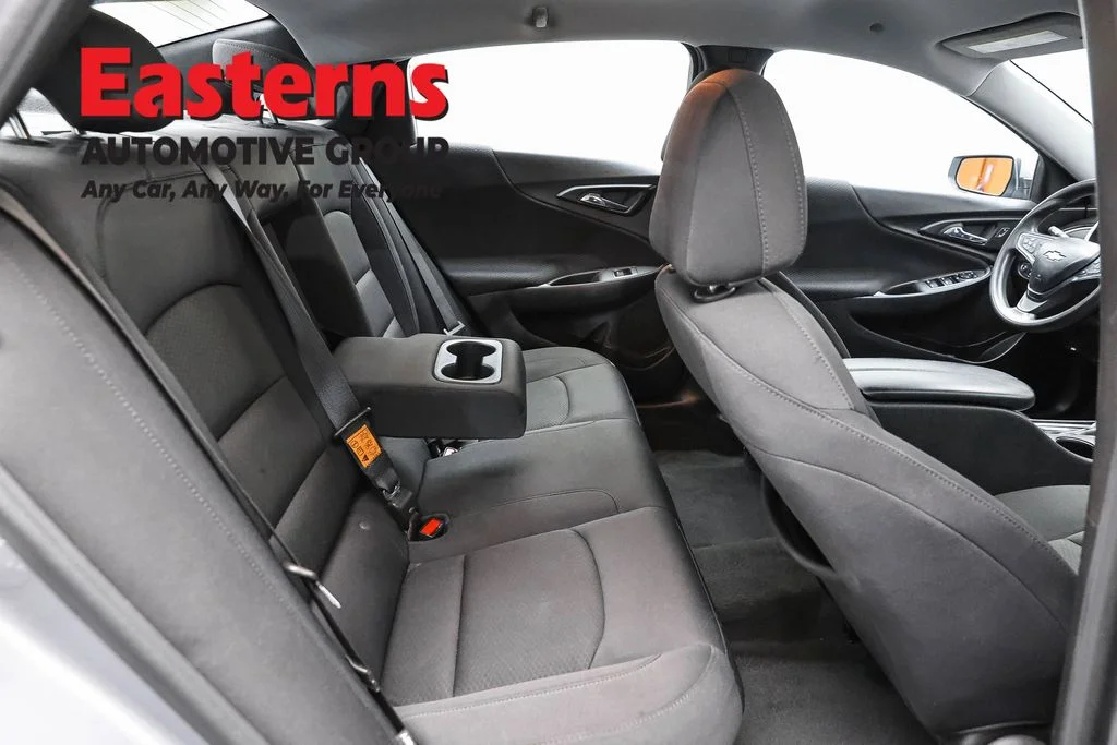 Used 2023 Gray Chevrolet LT image 23