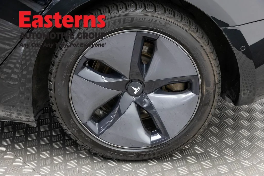 Used 2018 Black Tesla Long Range image 29