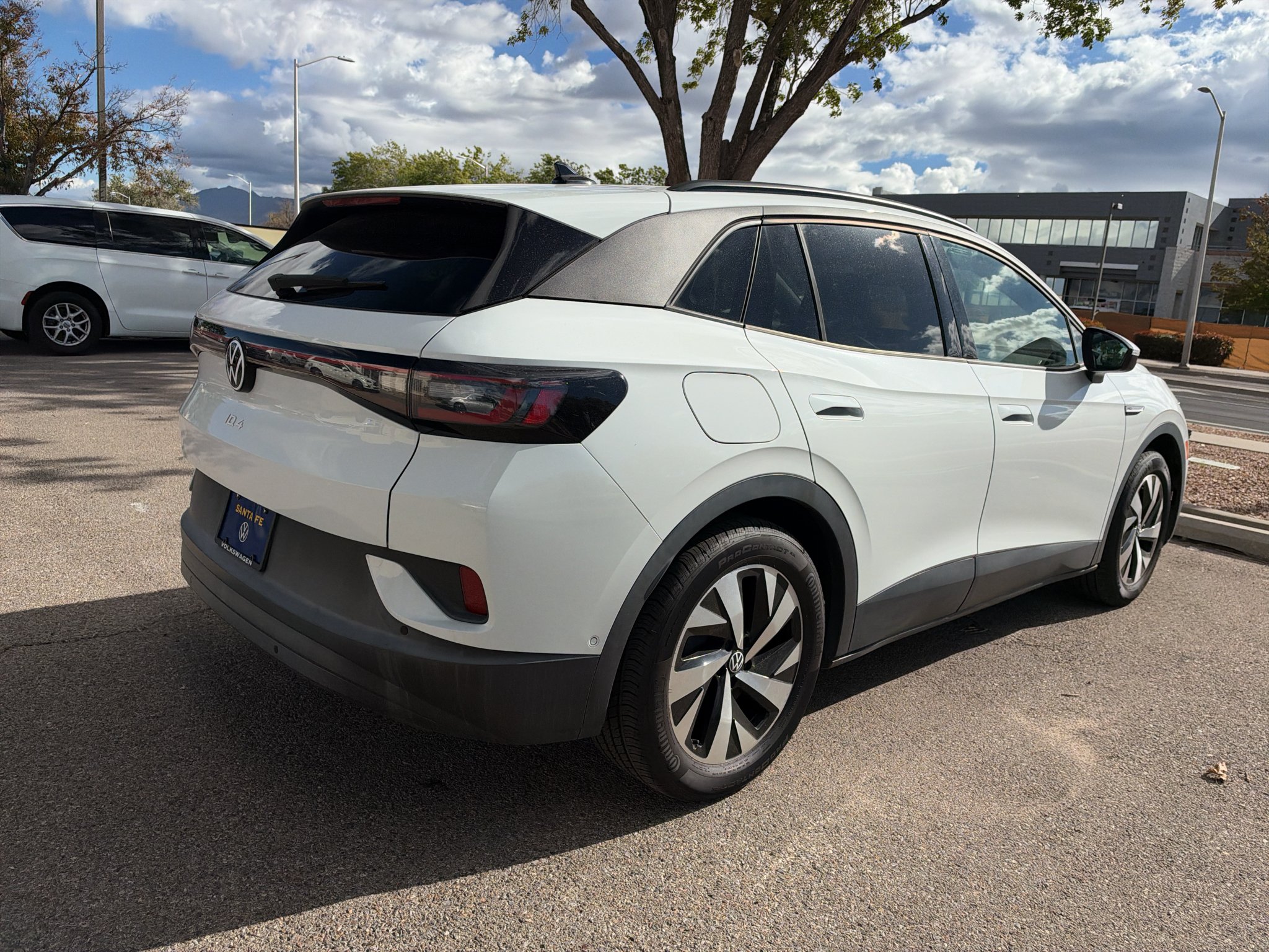 Used 2023 Pure White Volkswagen Pro image 4