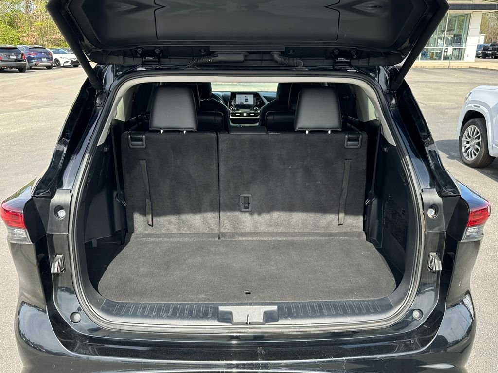 Used 2024 Black Toyota XLE image 16