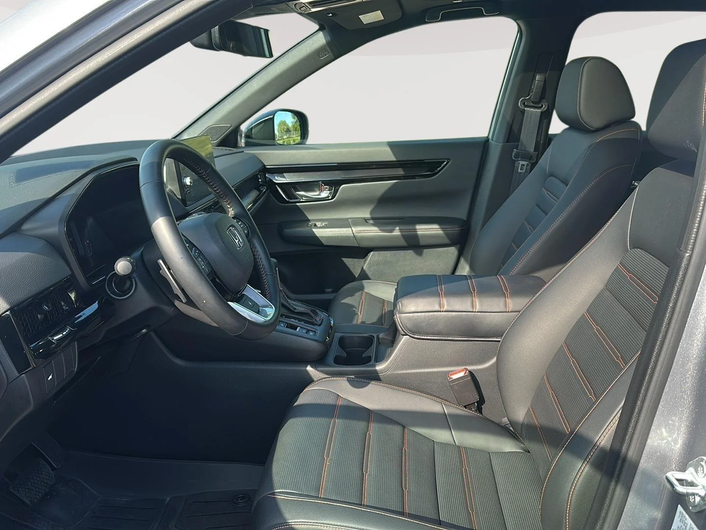 Used 2026 Solar Silver Metallic Honda Sport Touring image 3