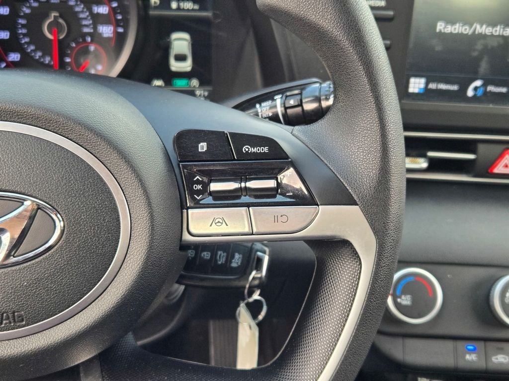 Used 2023 Gray Hyundai SE image 36