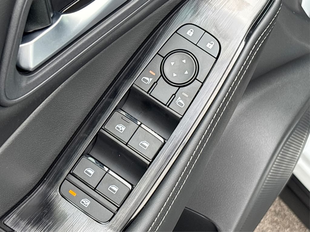 2026 Nissan Rogue SV - Photo 23
