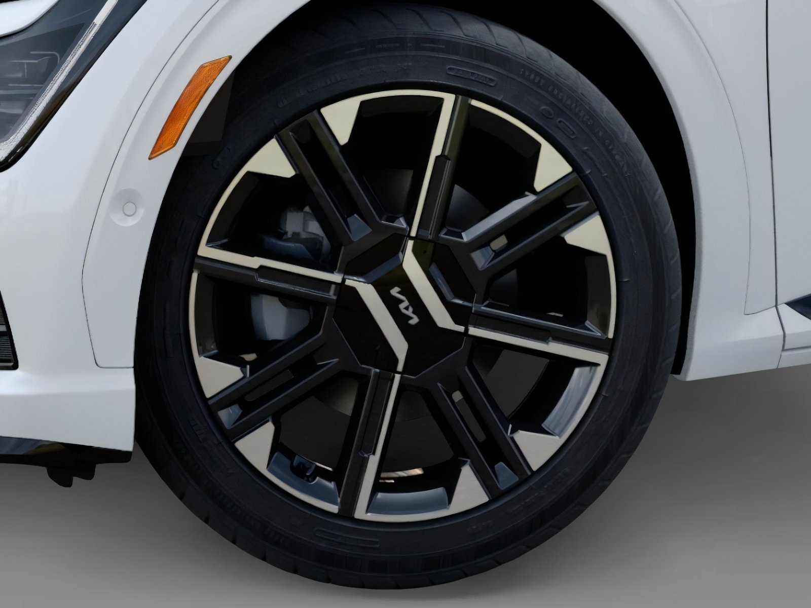 New 2026 Glacial White Kia GT-Line AWD image 9