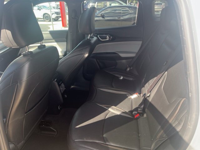 Used 2024 Silver Jeep Limited image 7