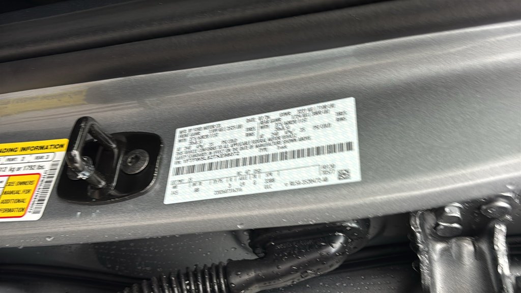 New 2026 Iconic Silver Metallic Ford Lariat image 32