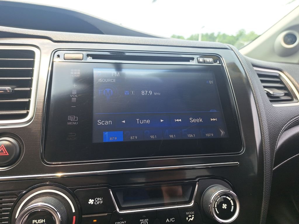 Used 2015 Black Honda SE image 26