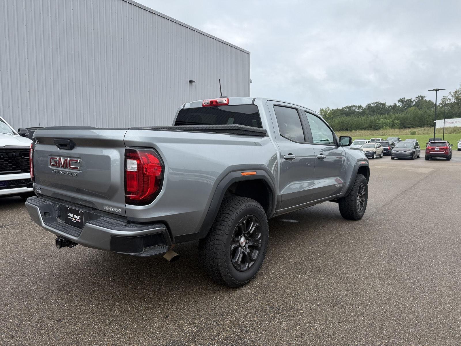 Used 2024 Summit White GMC 2WD Elevation image 6