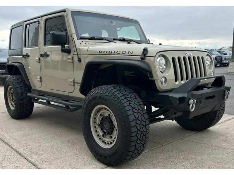 Used 2017 Gobi Clearcoat Jeep Rubicon image 1