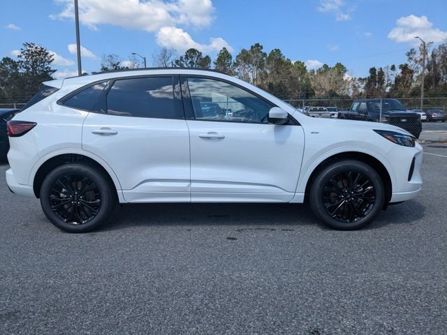 Used 2024 White Metallic Ford ST-Line Elite image 3