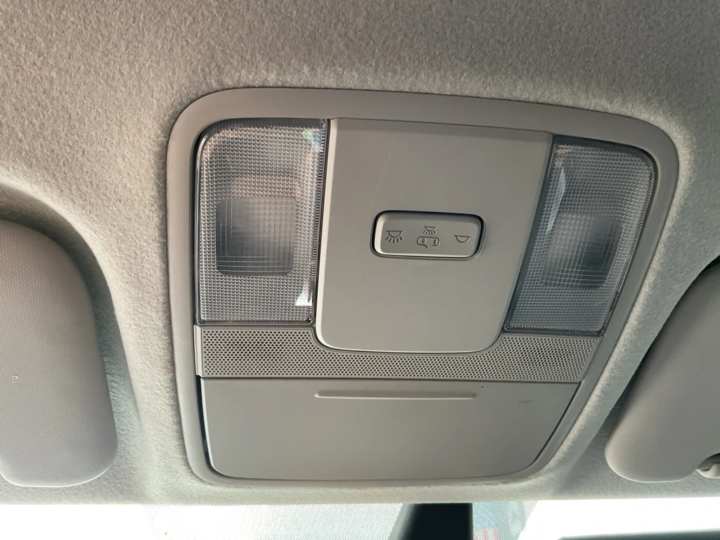 Used 2022 Currant Red Kia LXS image 18