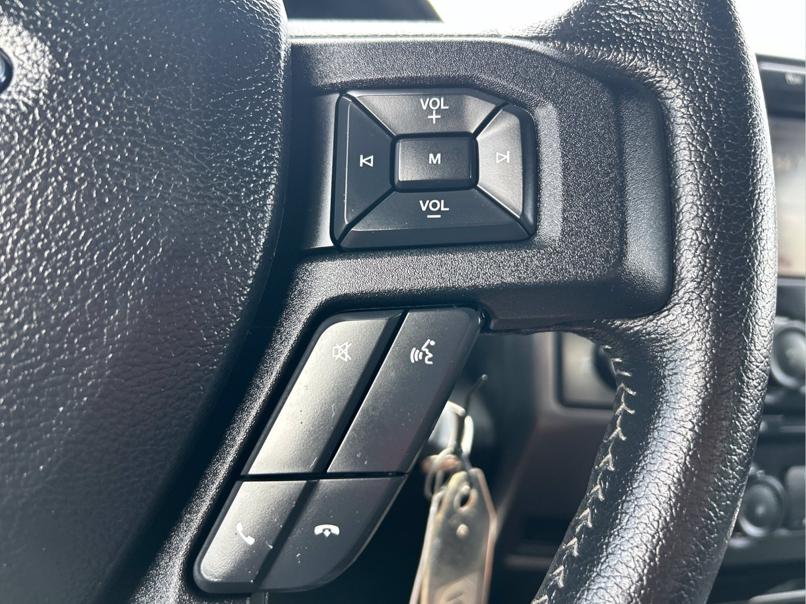 Used 2015 Red Ford XLT image 15